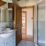 Diffuso Borgo Piovere, Naol Attico טיניאלה