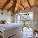 דירה Diffuso Borgo Piovere, Naol Attico טיניאלה