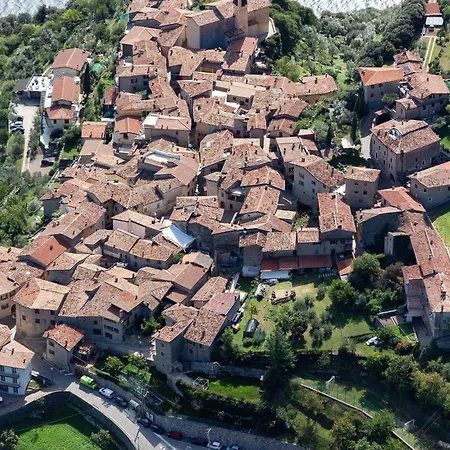 Borgo Piovere, In