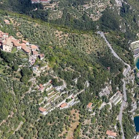 Borgo Piovere, In