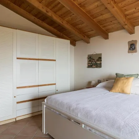 Diffuso Borgo Piovere, Naol Attico
