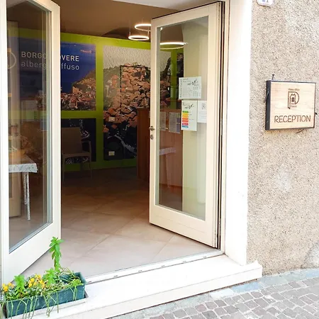 Diffuso Borgo Piovere, Naol Attico Διαμέρισμα *