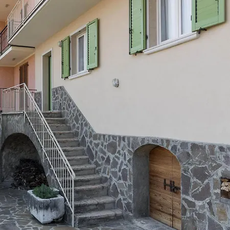 Borgo Piovere, In *