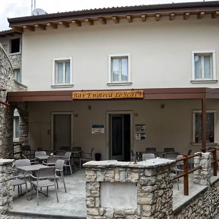 Diffuso Borgo Piovere, Naol Attico * Tignale
